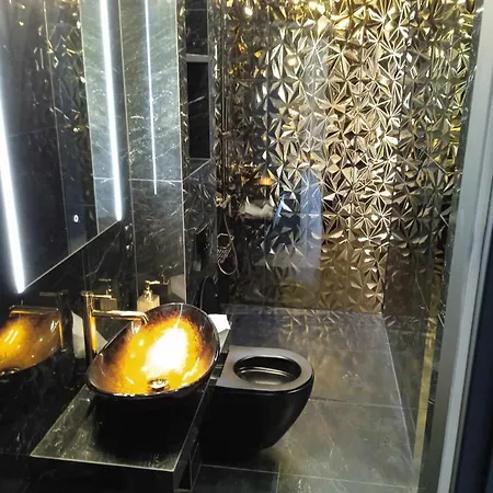 Monika Dziwnowek Z Jacuzzi Wrzosowo (Kamien)