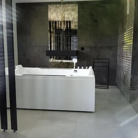 Monika Dziwnowek Z Jacuzzi Apartment Wrzosowo (Kamien)